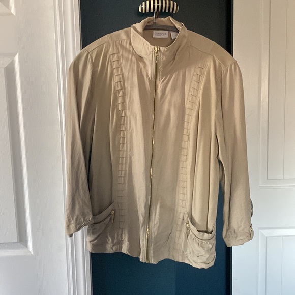 Tan jacket - Picture 3 of 3